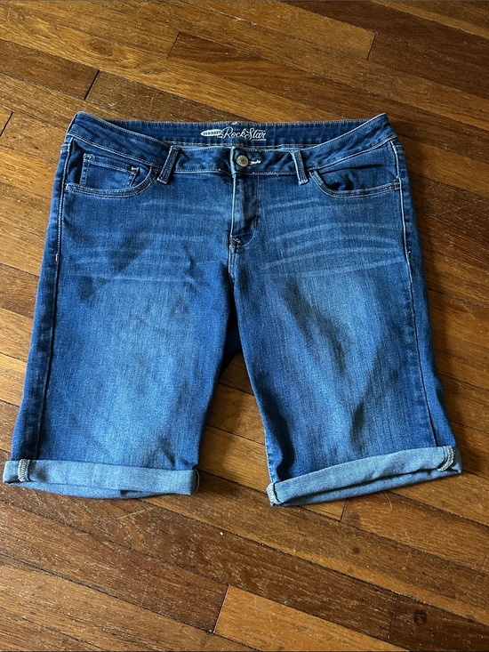 Old Navy Pants - Old Navy Rock Star Stretchy Denim Bermuda Shorts, Sz 14